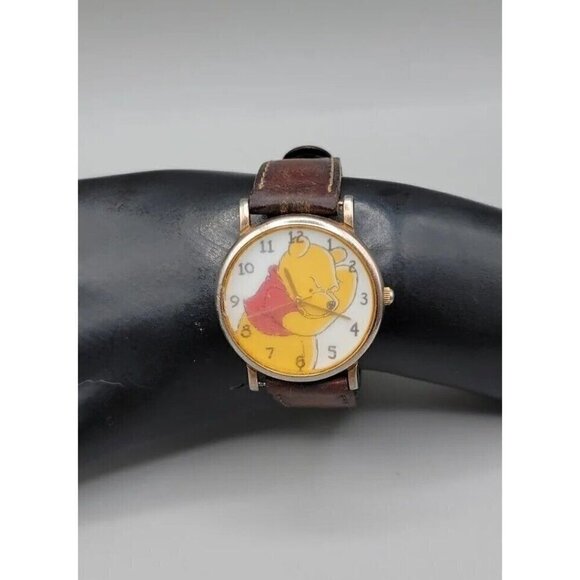 Vintage Timex Disney Winnie The Pooh Quartz Watch 7.75" Leather Band 34mm - Picture 1 of 16